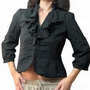 Ann Taylor Loft Black Ruffle Front Button-Up Blouse 12P Office Y2K Dark Coquette
